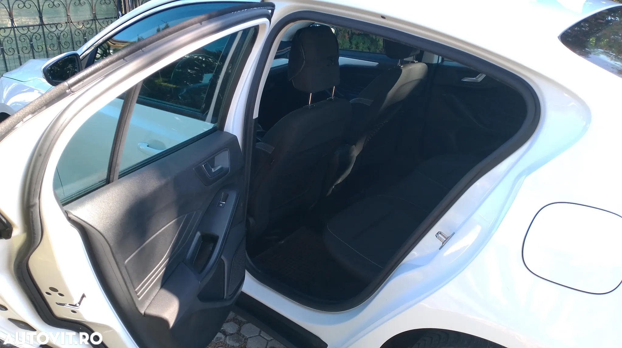 Ford Focus 1.0 EcoBoost Trend Edition - 3