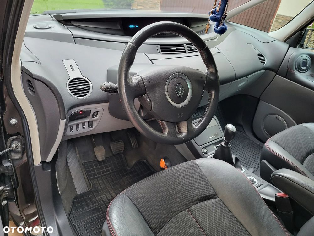 Renault Espace 2.0T Dynamique - 12