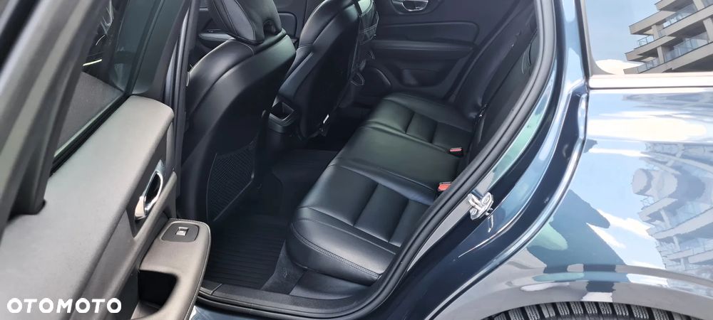 Volvo V60 D3 Momentum - 17