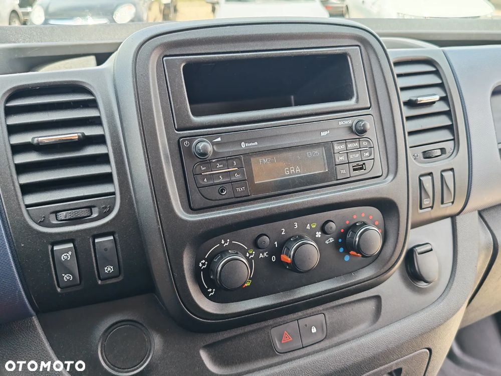 Opel VIVARO - 16