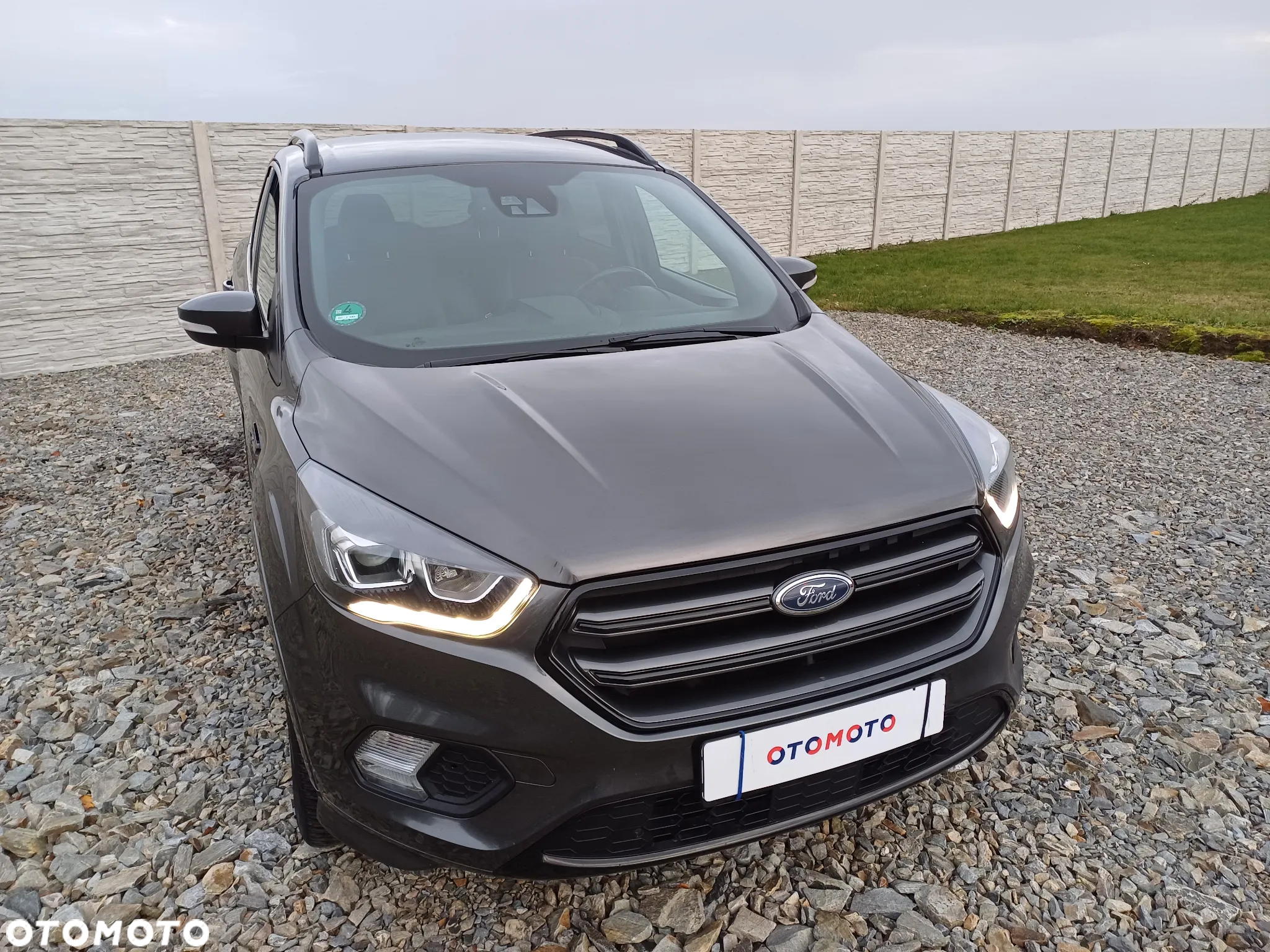Ford Kuga 2.0 TDCi AWD ST-Line - 4