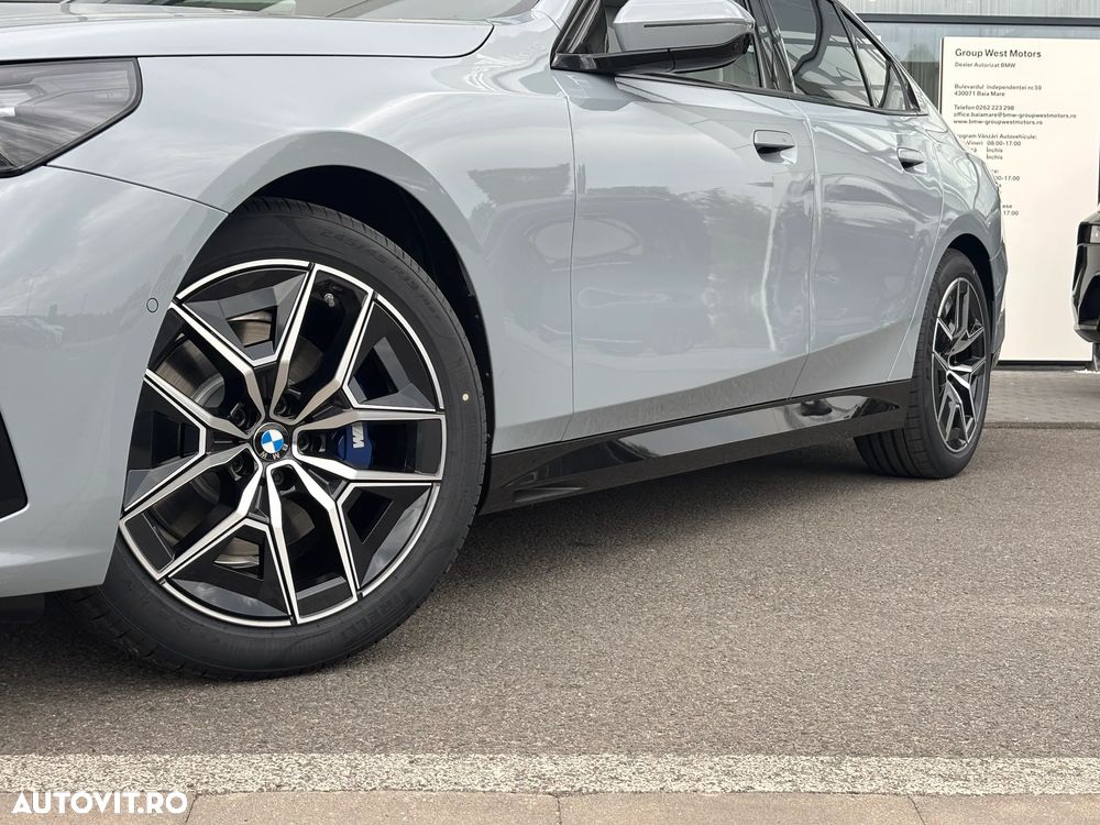 BMW Seria 5 520d xDrive AT MHEV - 26