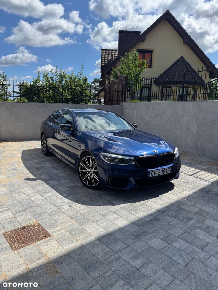 BMW Seria 5 M550i xDrive - 1