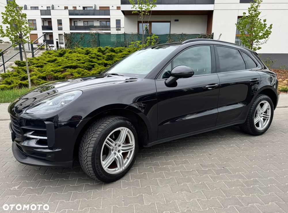 Porsche Macan - 24