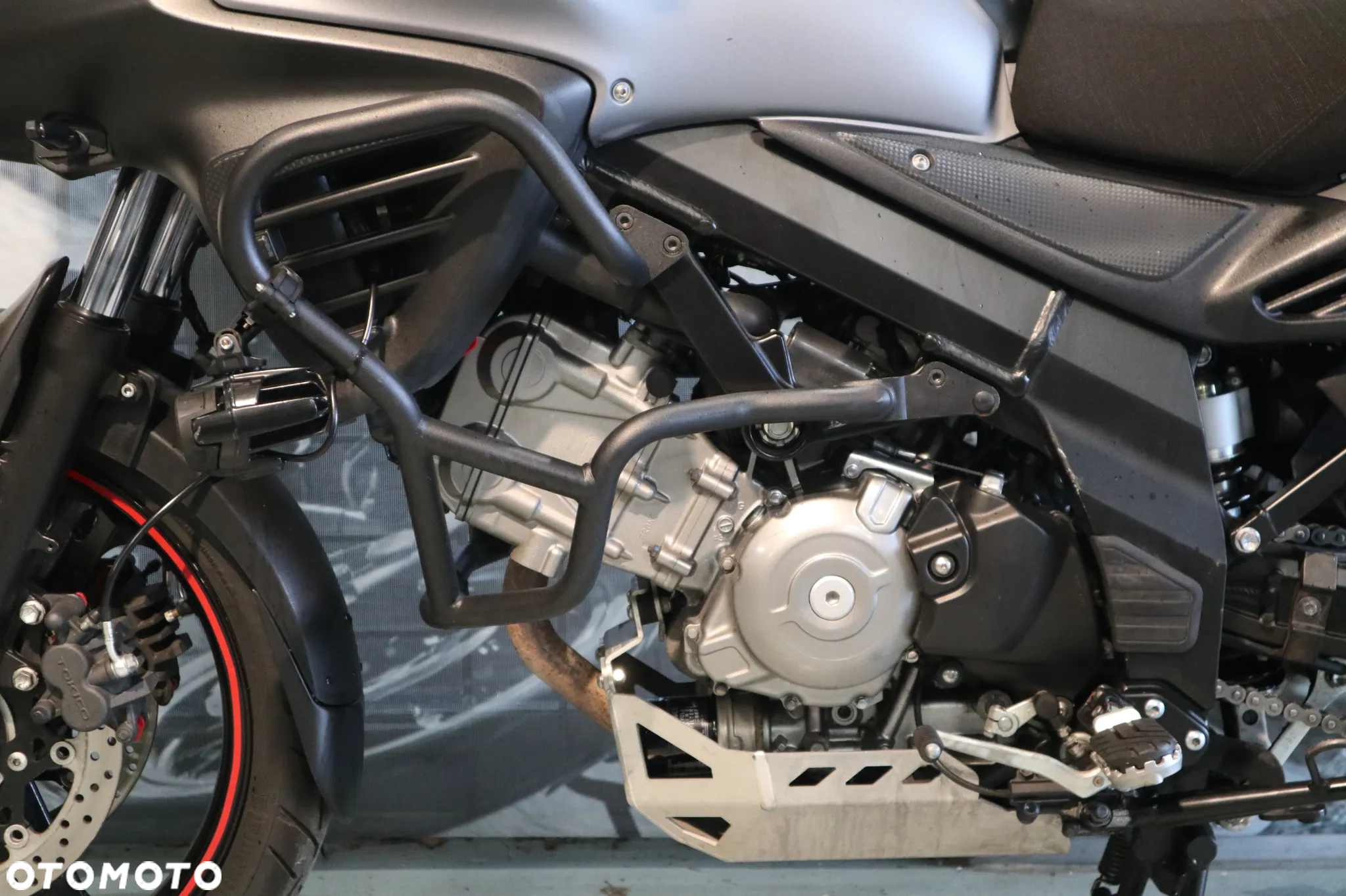 Suzuki DL - 6