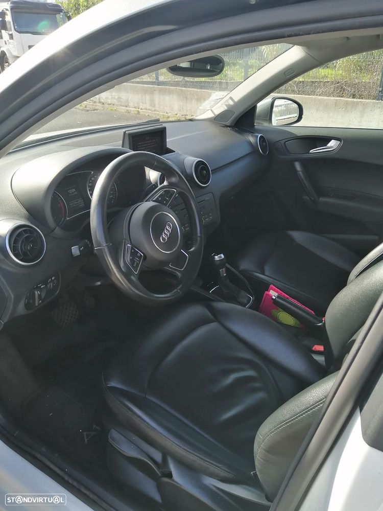 Audi A1 Sportback 1.6 TDI Advance S-Tronic - 11