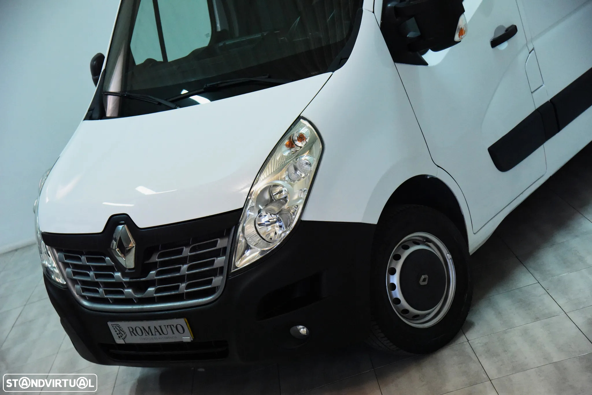 Renault Master 2.3 dCi L2 H2 3.5T IVA DEDUTIVEL - 2