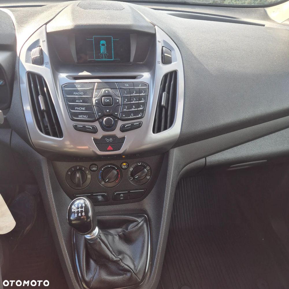 Ford Transit Connect - 8