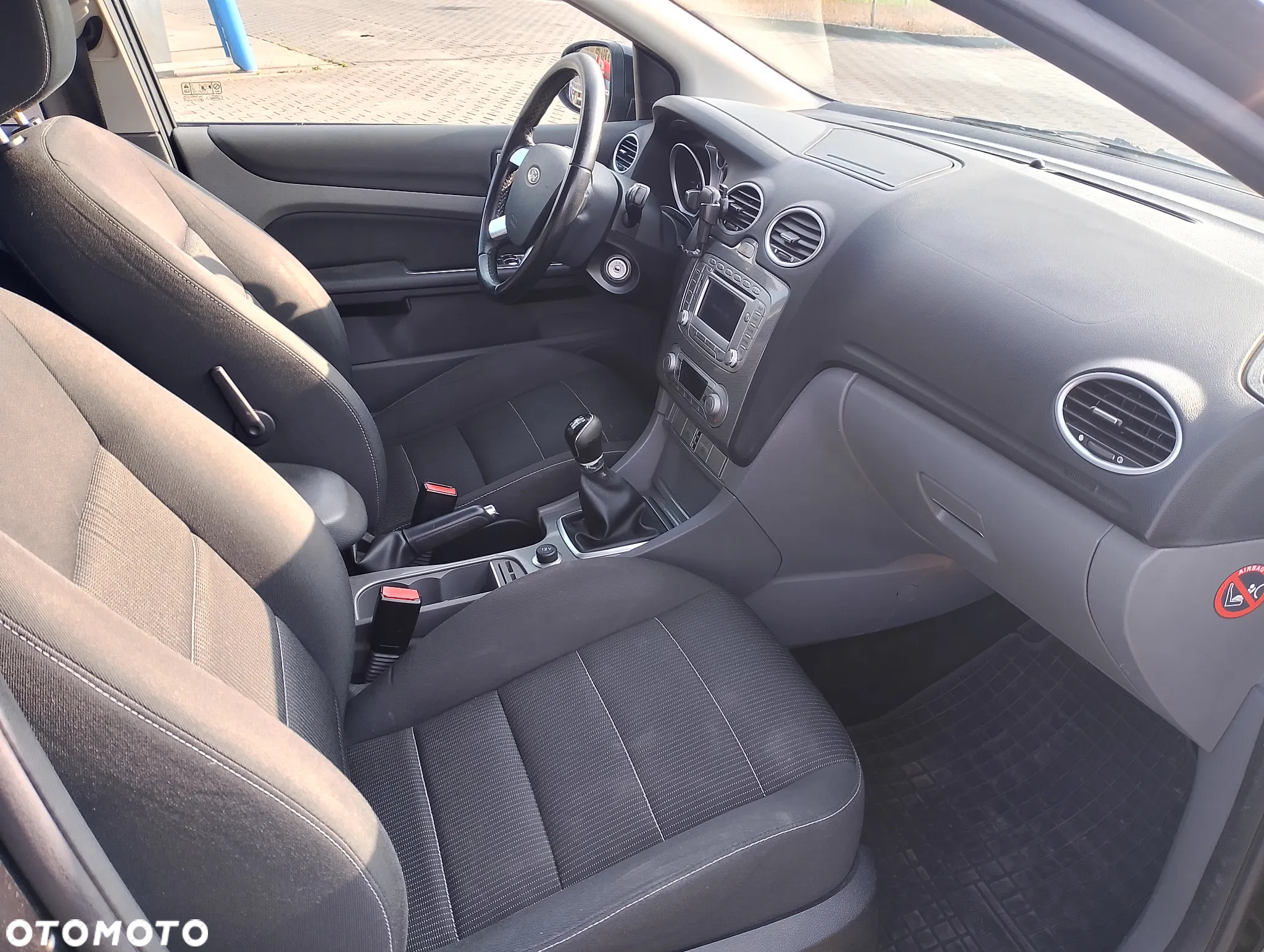 Ford Focus 1.6 16V Titanium - 6