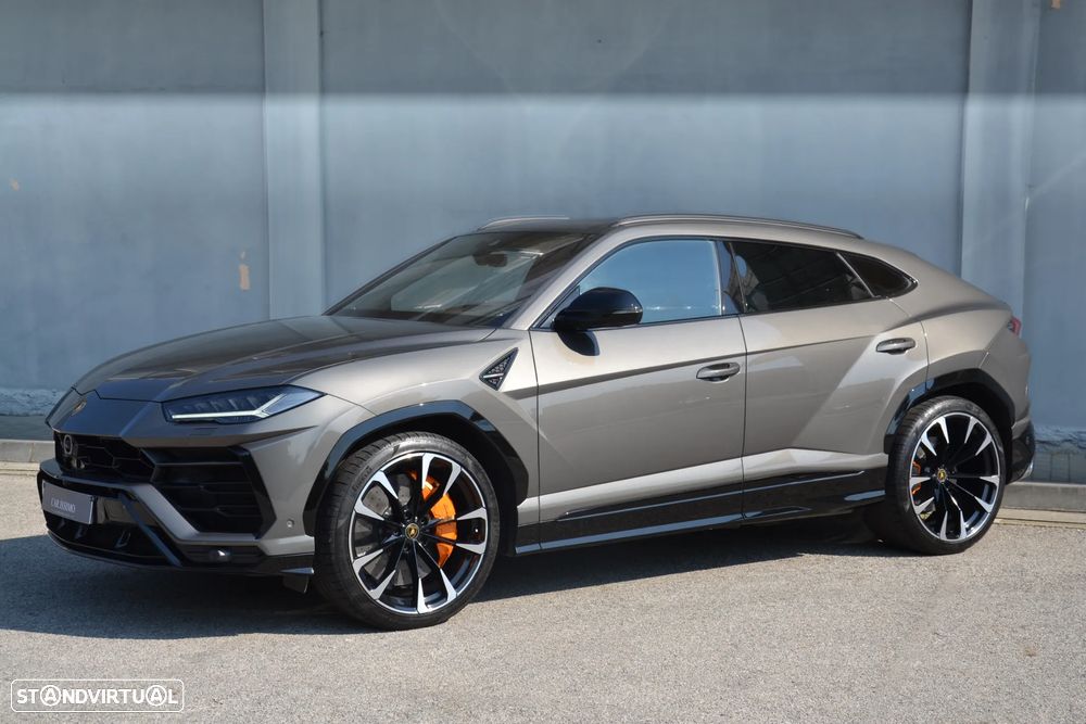 Lamborghini Urus - 1