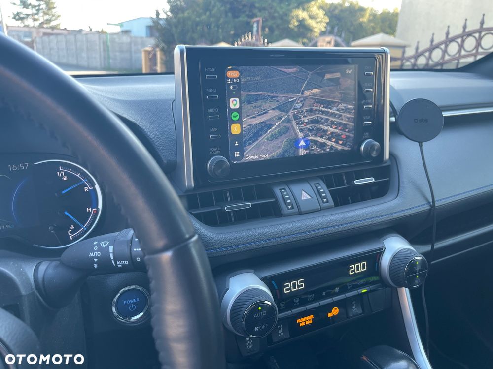 Toyota RAV4 - 8