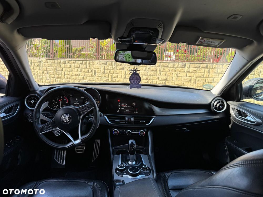 Alfa Romeo Giulia 2.2 D Turbo Super - 4