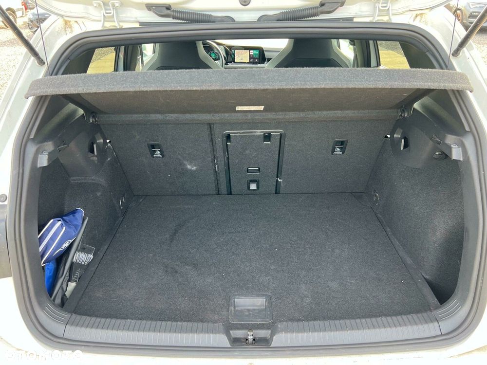 Volkswagen Golf - 16