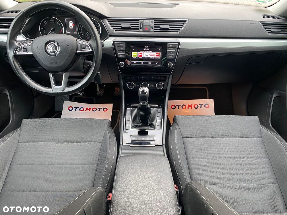 Skoda Superb 2.0 TDI Ambition - 12