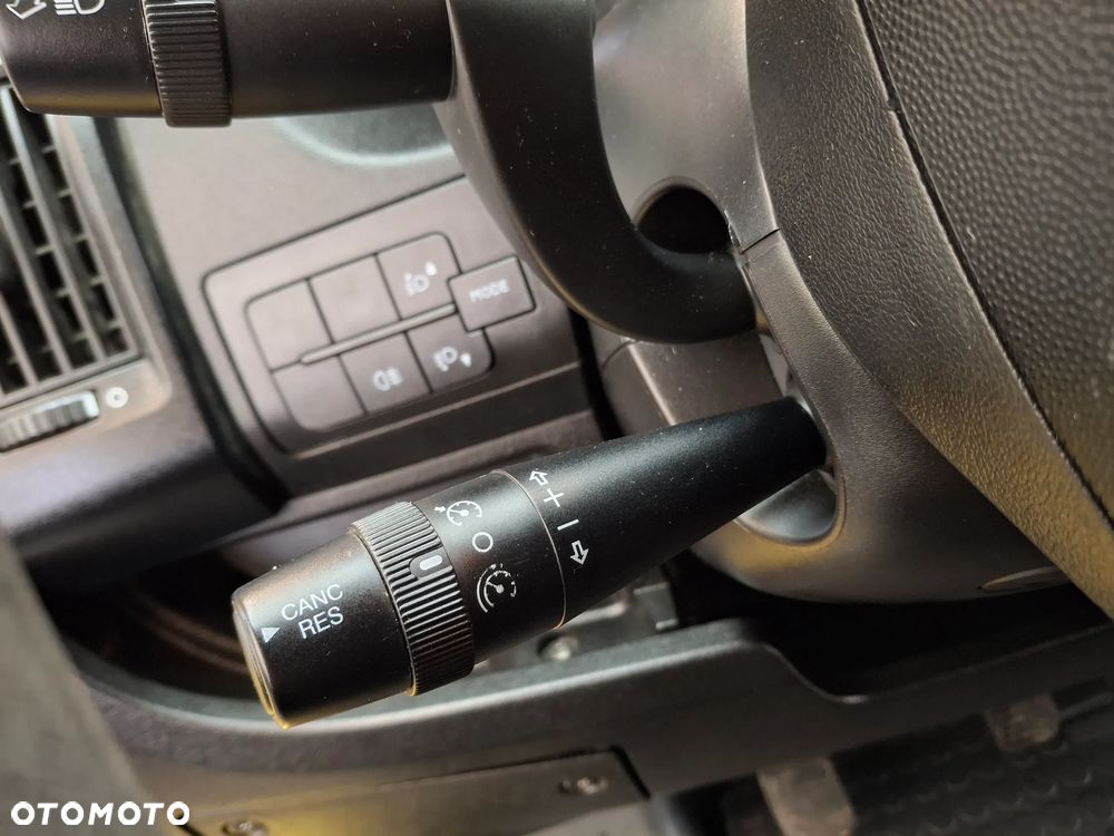 Citroën Jumper Furgon Blaszak 3 Miejsca Służba Drogowa Hak Klimatyzacja Drzwi Przesuwane Lewa Oraz Prawa Strona 2015 Rok Tempomat Dotykowe Radio - 21