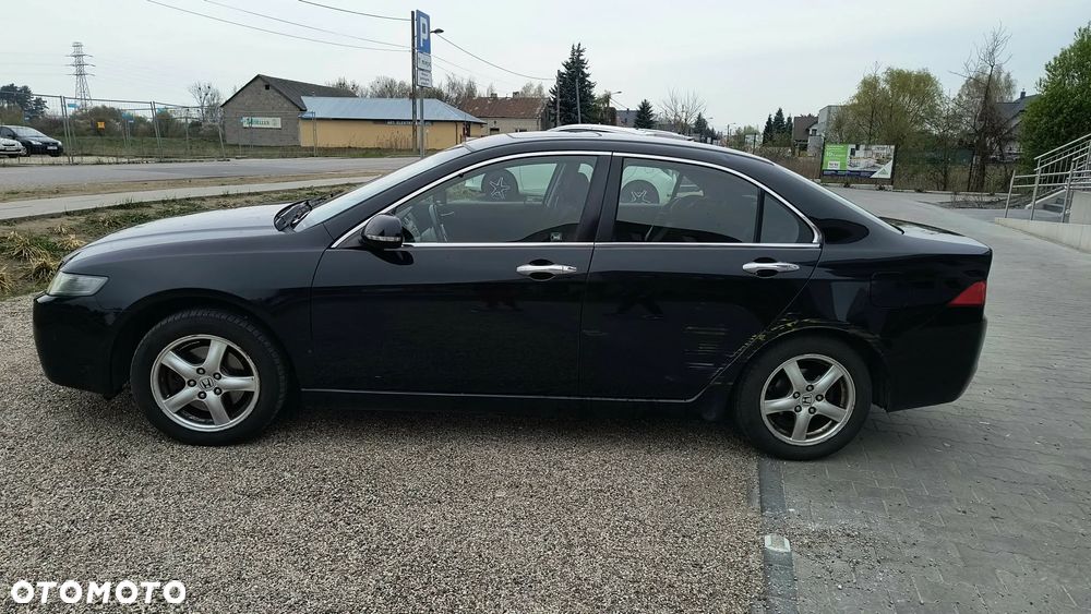 Honda Accord 2.0 Executive - 9