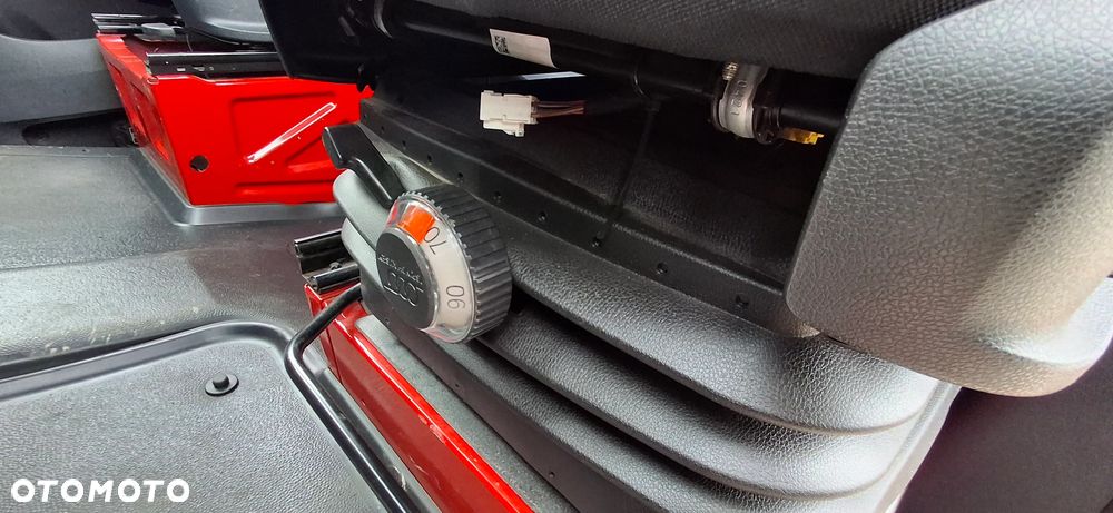 Mercedes-Benz SPRINTER IVECO CRAFTER MAN TRANSIT - 14