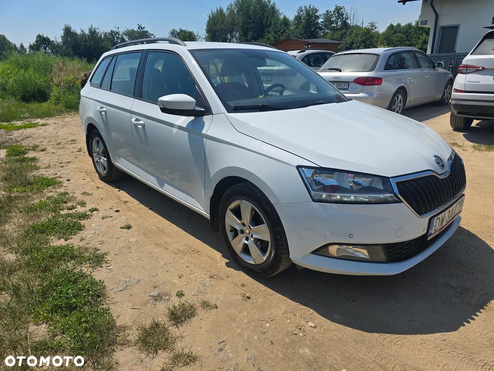 Skoda Fabia 1.0 TSI Ambition - 2