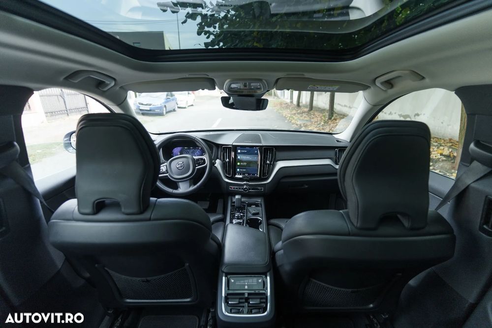 Volvo XC 60 B4 D Plus Bright - 12