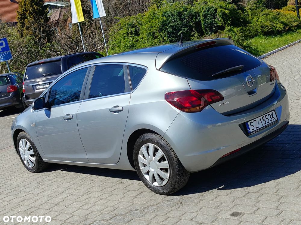 Opel Astra 1.7 CDTI Cosmo - 12
