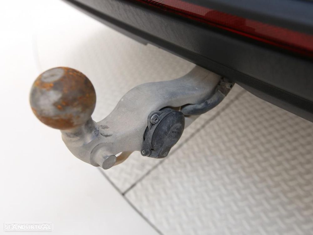 VW Touareg 3.0 TDI V6 Elegance - 16