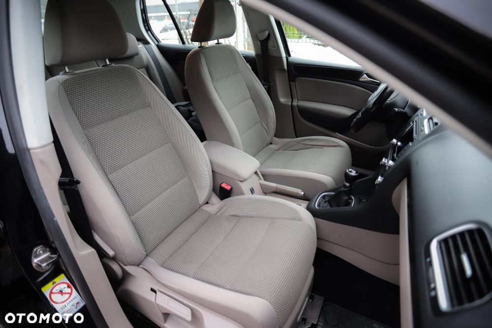 Volkswagen Golf 2.0 TDI Highline - 13