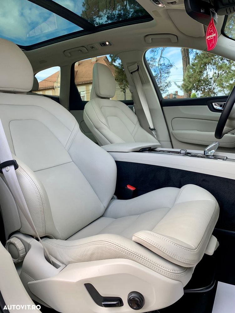 Volvo XC 60 T8 Twin Engine AWD Inscription - 16