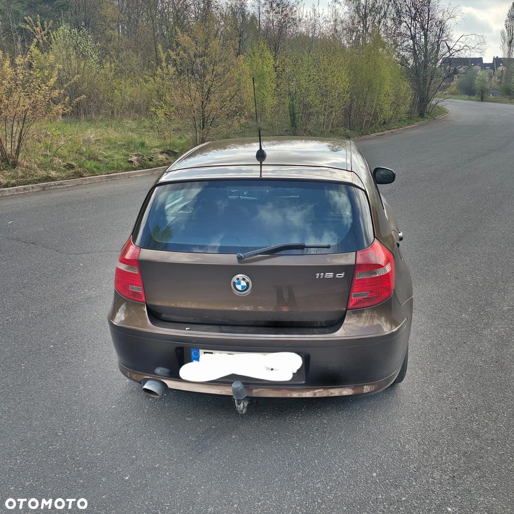 BMW Seria 1 116d Sport Line - 2