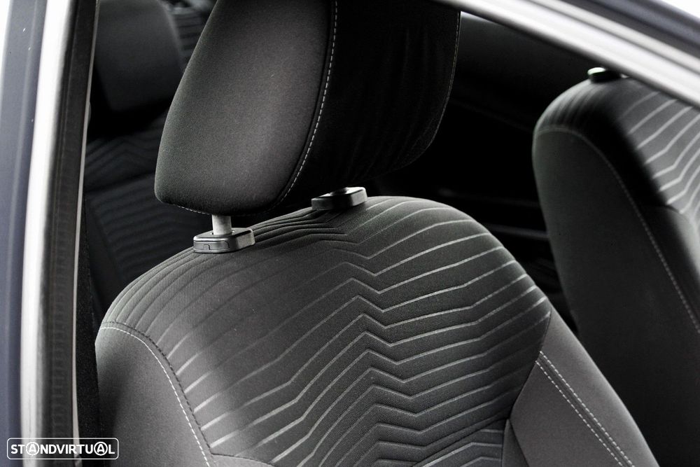 Ford Fiesta 1.0 T EcoBoost Titanium PowerShift - 20