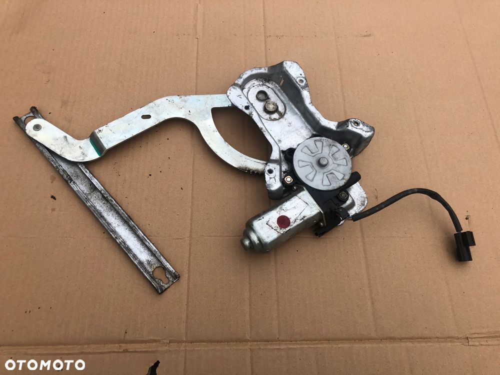 Podnośnik szyby drzwi lewy tylny LAND ROVER DISCOVERY 2 II - 1