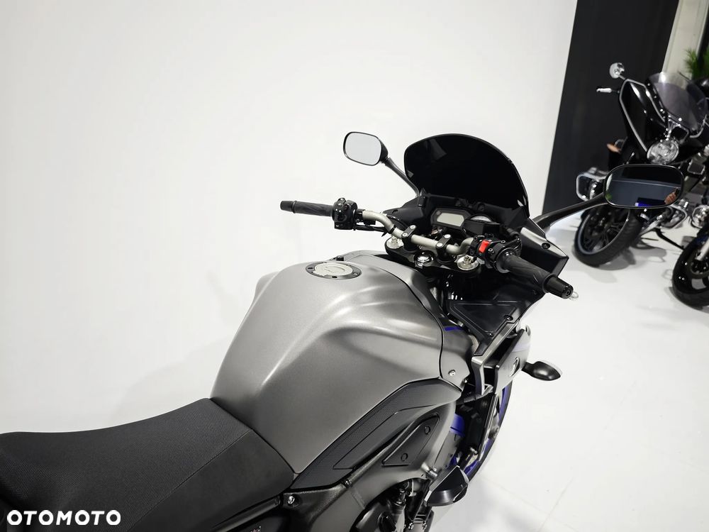 Yamaha FZ - 15