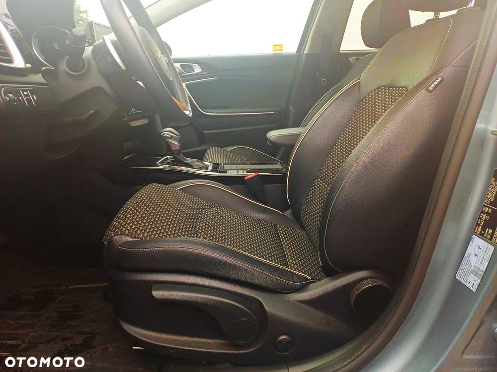 Kia Ceed 1.5 T-GDI Tribute DCT - 16