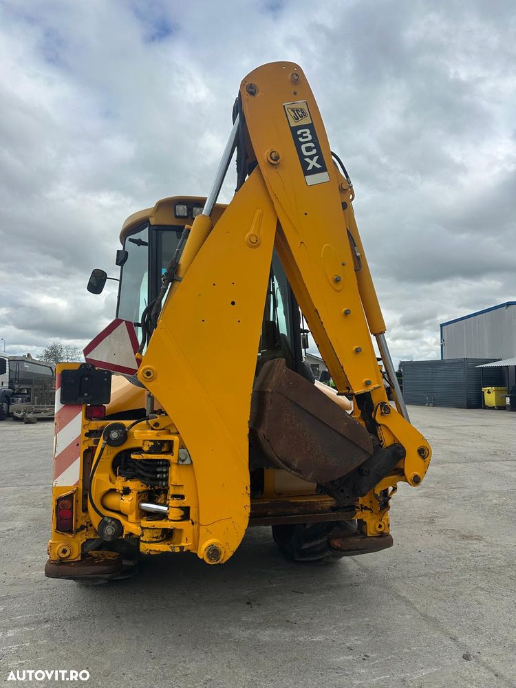 JCB 3CX 4T - 4