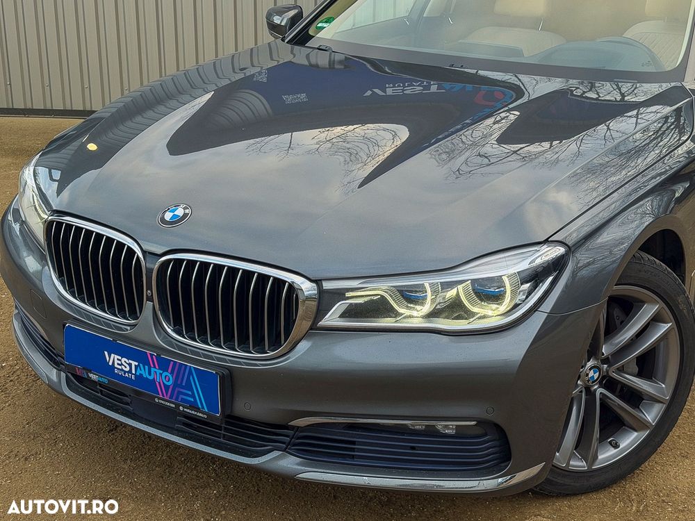 BMW Seria 7 740d xDrive - 38