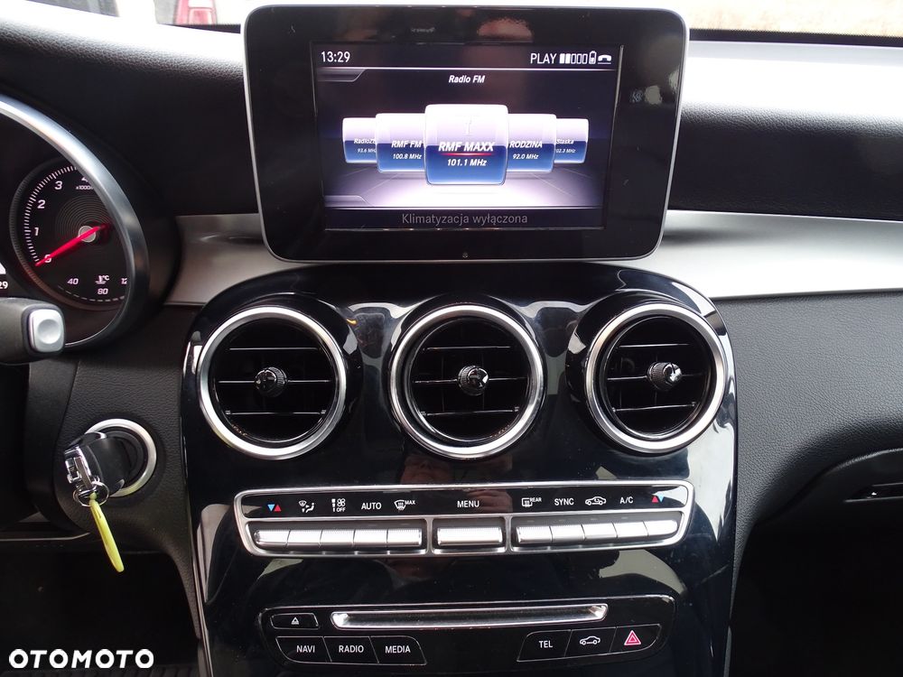 Mercedes-Benz GLC 250 4Matic 9G-TRONIC - 28