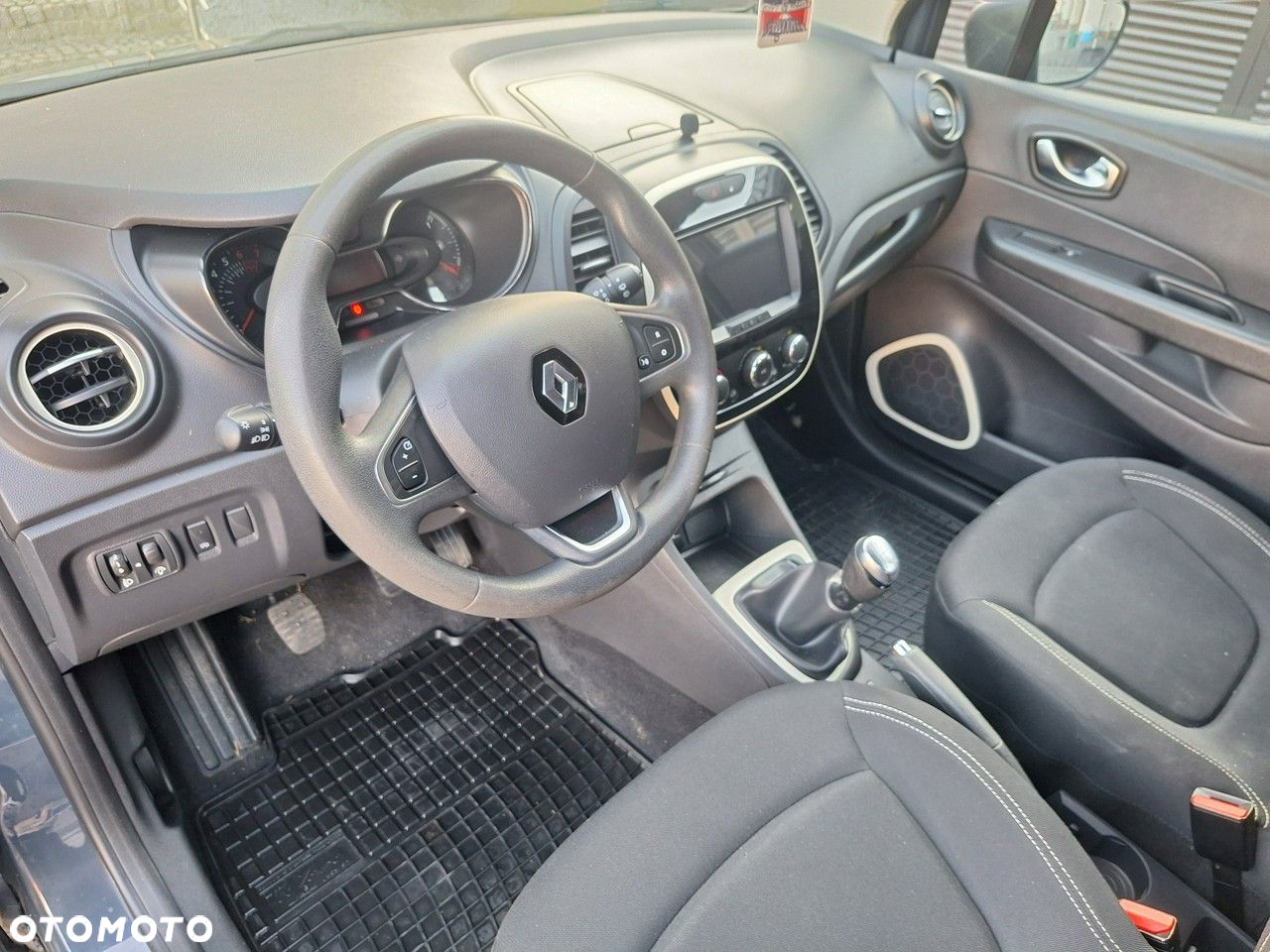 Renault Captur 0.9 Energy TCe Life EU6 - 7