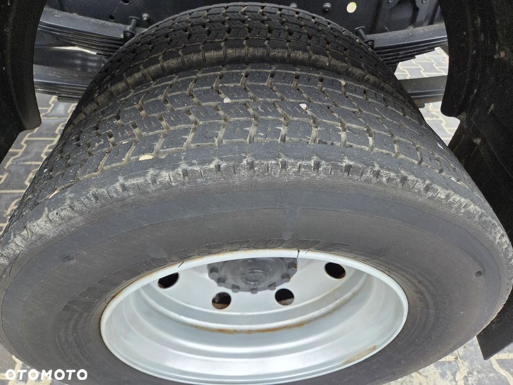 Iveco 120E220 - 8