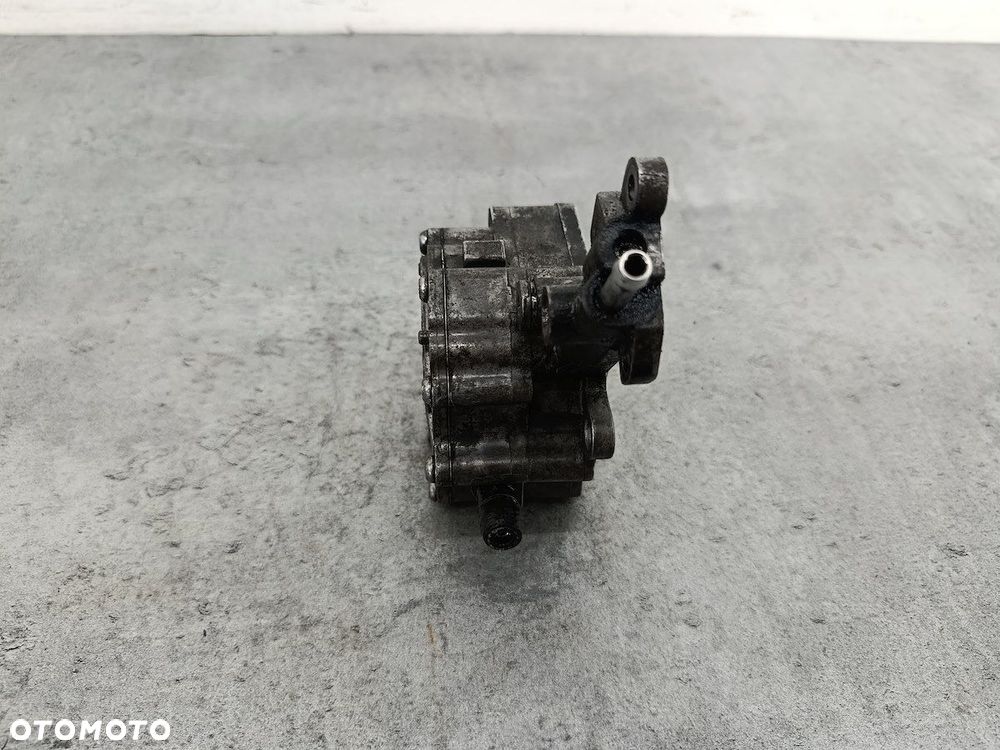 POMPA VACUM VW POLO IV FL 9N 038145209C BOSCH 1.4 TDI - 4