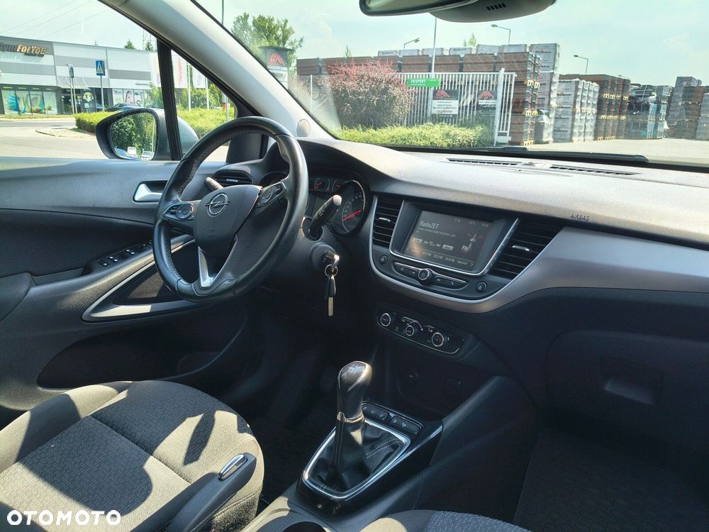 Opel Crossland X - 11