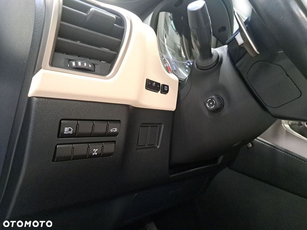 Lexus NX 300 F Impression AWD - 16