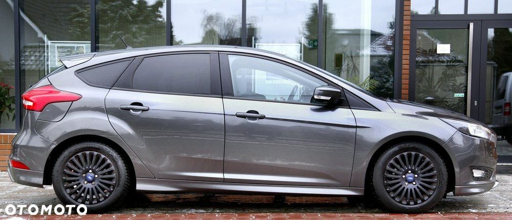 Ford Focus 1.0 EcoBoost ST-Line Style - 24