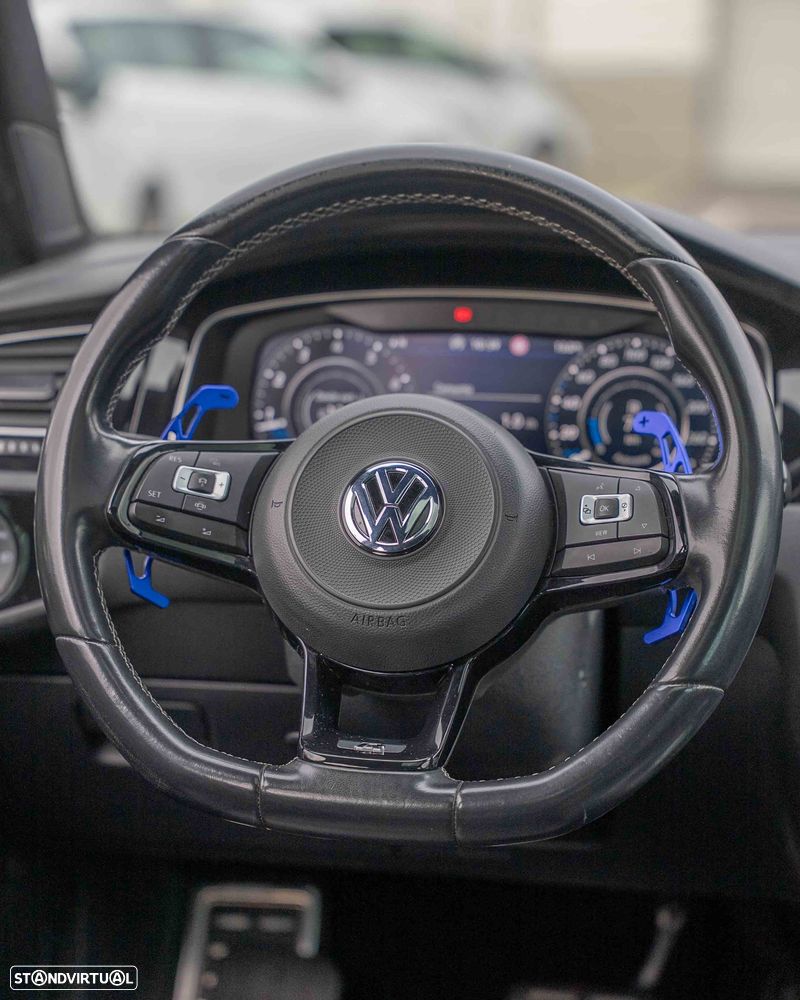 VW Golf 2.0 TSi R DSG - 17