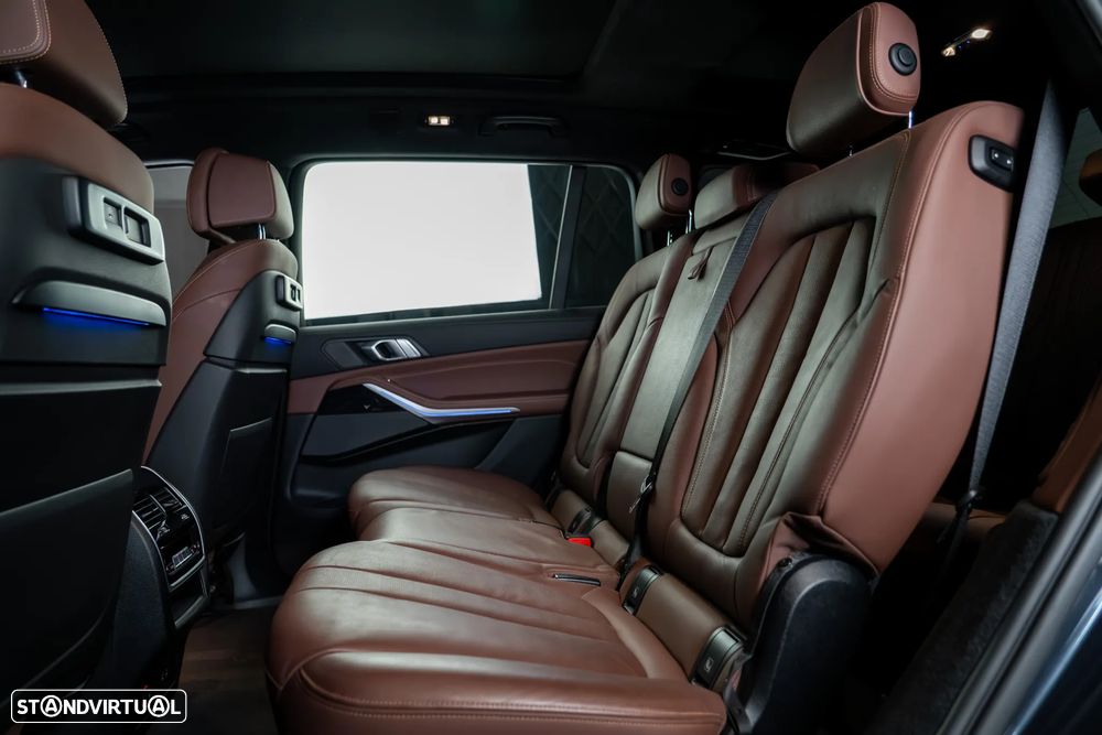 BMW X7 40 d xDrive Pack M - 40