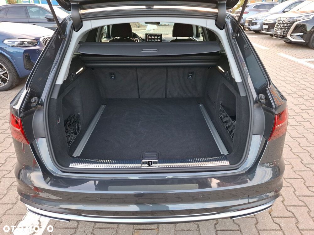 Audi A4 Avant - 16