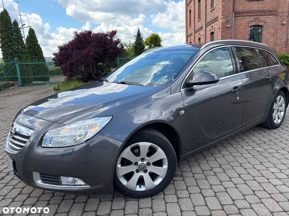 Opel Insignia 1.8 Cosmo - 1