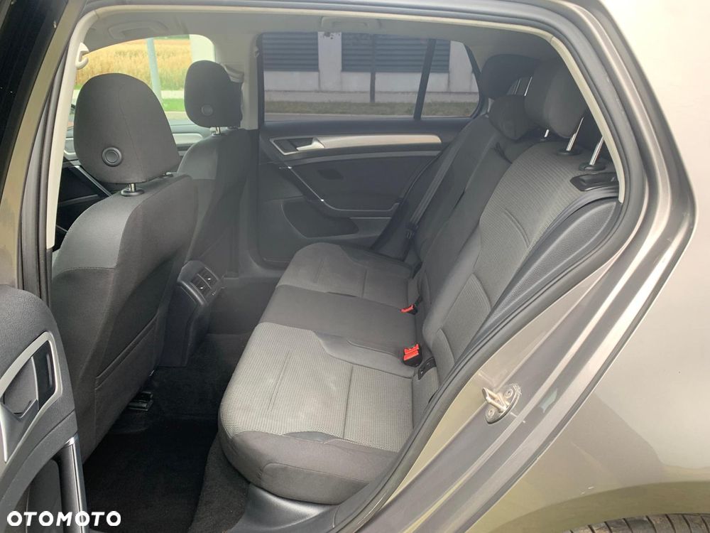 Volkswagen Golf 1.6 BlueTDI Comfortline - 32