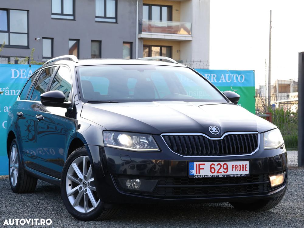 Skoda Octavia 1.6 TDI DPF DSG Elegance - 1