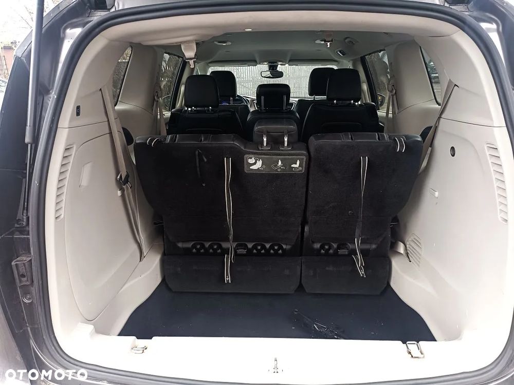 Chrysler Pacifica - 13