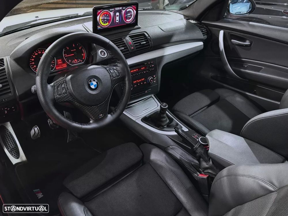 BMW 118 d Pack M - 9