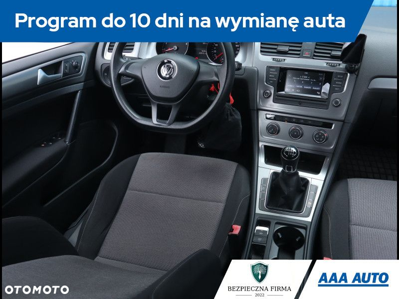 Volkswagen Golf - 8